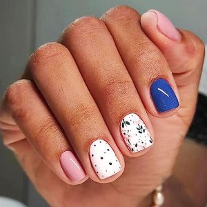 24 pcs Square Press on Nails Short Fake Nails Cute Little Flower False Nails Press Ons Blue Pink White Design Nail Tips Stick on Nails Artificial Full Cover Acrylic Nail Kit for Women Manicure