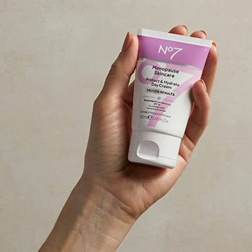 No7 Menopause Sensitive Skin Day Moisturizer SPF 30, 50ml, with Green Tea - Image 3