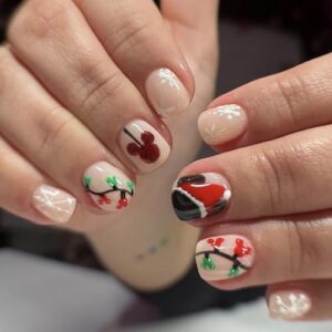 Short Christmas Press on Nails Square Fake Nails White Press on Nails for Women Girls with Snow Designs Acrylic Nails Glue on Full Cover Glue on Nails, Stick on Nails in Fake Nails Kit
