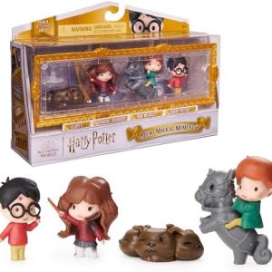 Wizarding World Harry Potter, Micro Magical Moments Scene Gift Set with Exclusive Harry, Hermione, Ron, Fluffy Action Figures & Case, Kids Toys