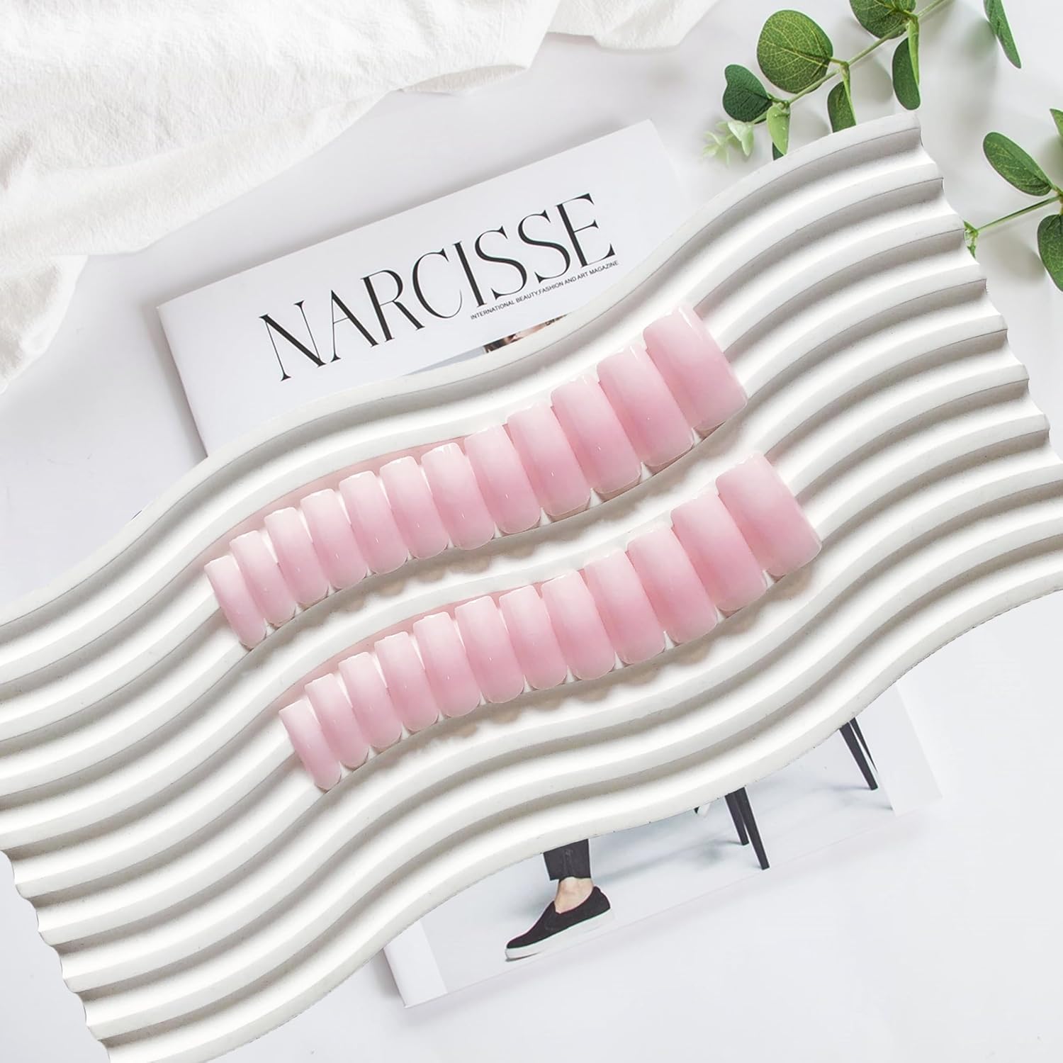 Gradient Pink Ombre Press-On Nails, 24PCS Long Coffin Style for Women - Image 5