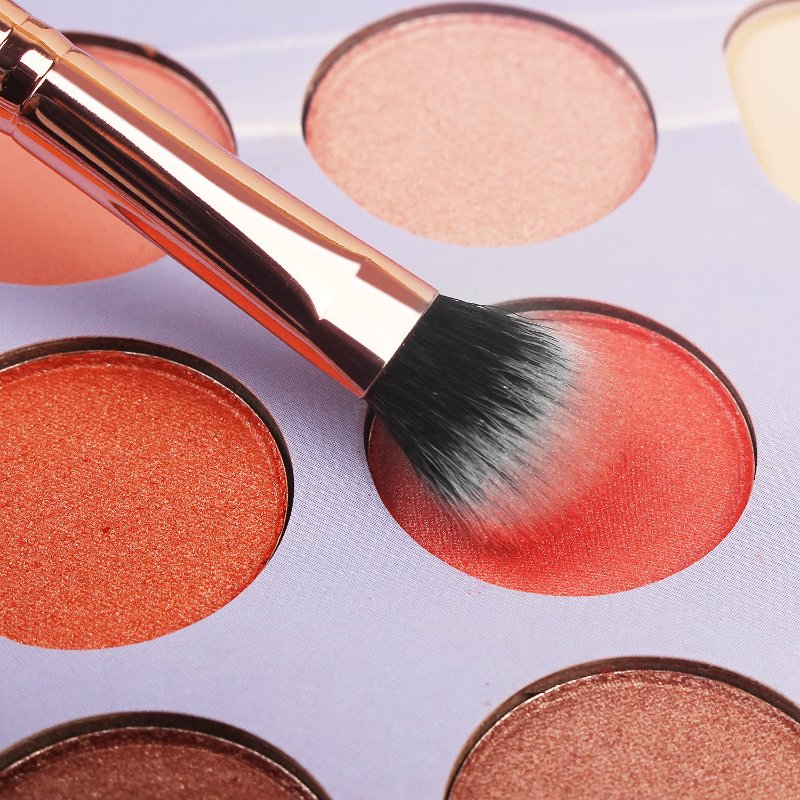 Real Perfection 16-Piece Makeup Brush Set with Eyebrow Razor and Synthetic Brushes - Image 3