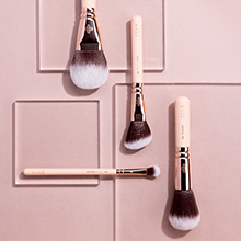 ZOEVA Brush Application