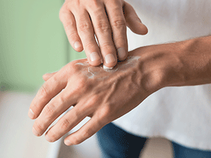 Nourishing emollient cream