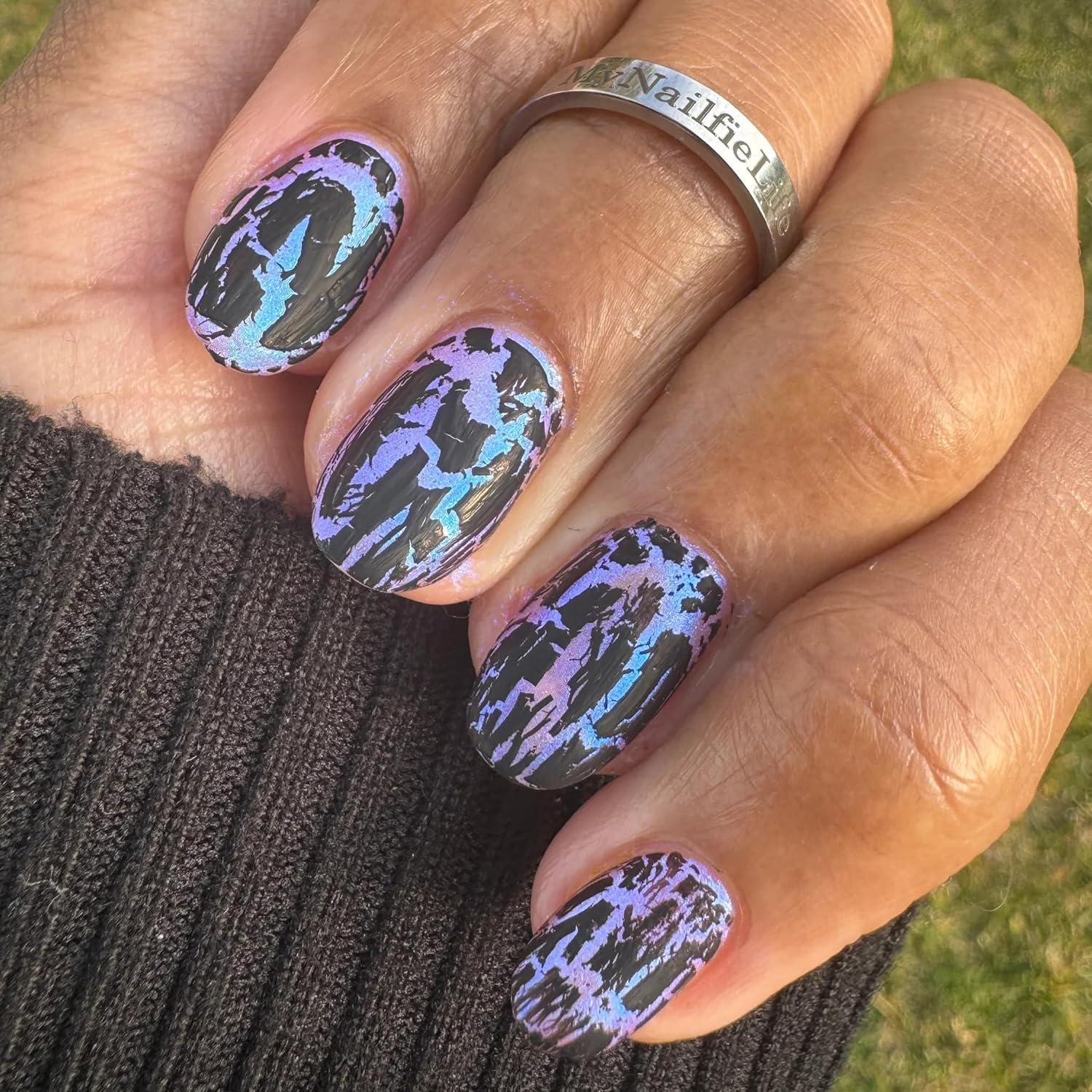 Shattered Dreams Black Crackle Nail Polish Topper 15ml/.5oz, Non-Gel, 10-Free, Quick Dry, Self-Leveling - Image 3