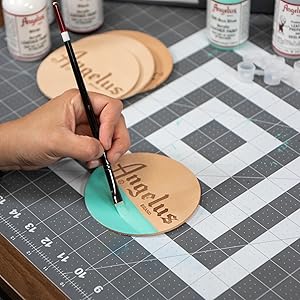 Painting leather with an Angelus Paint Brush
