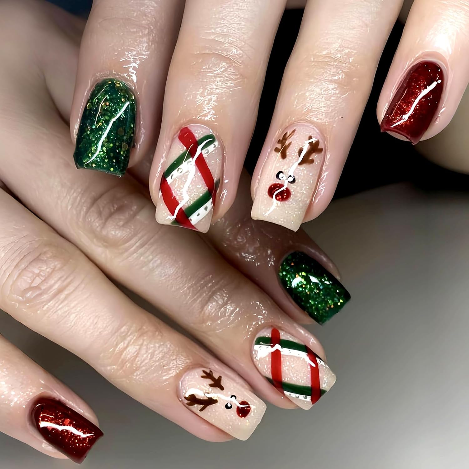 24Pcs Christmas Press on Nails Short Square Fake Nails Red Green Glitter False Nails with Cute Elk Design Plaid Winter Artificial Nails Full Cover Acrylic Nails Christmas Stick on Nails for Women