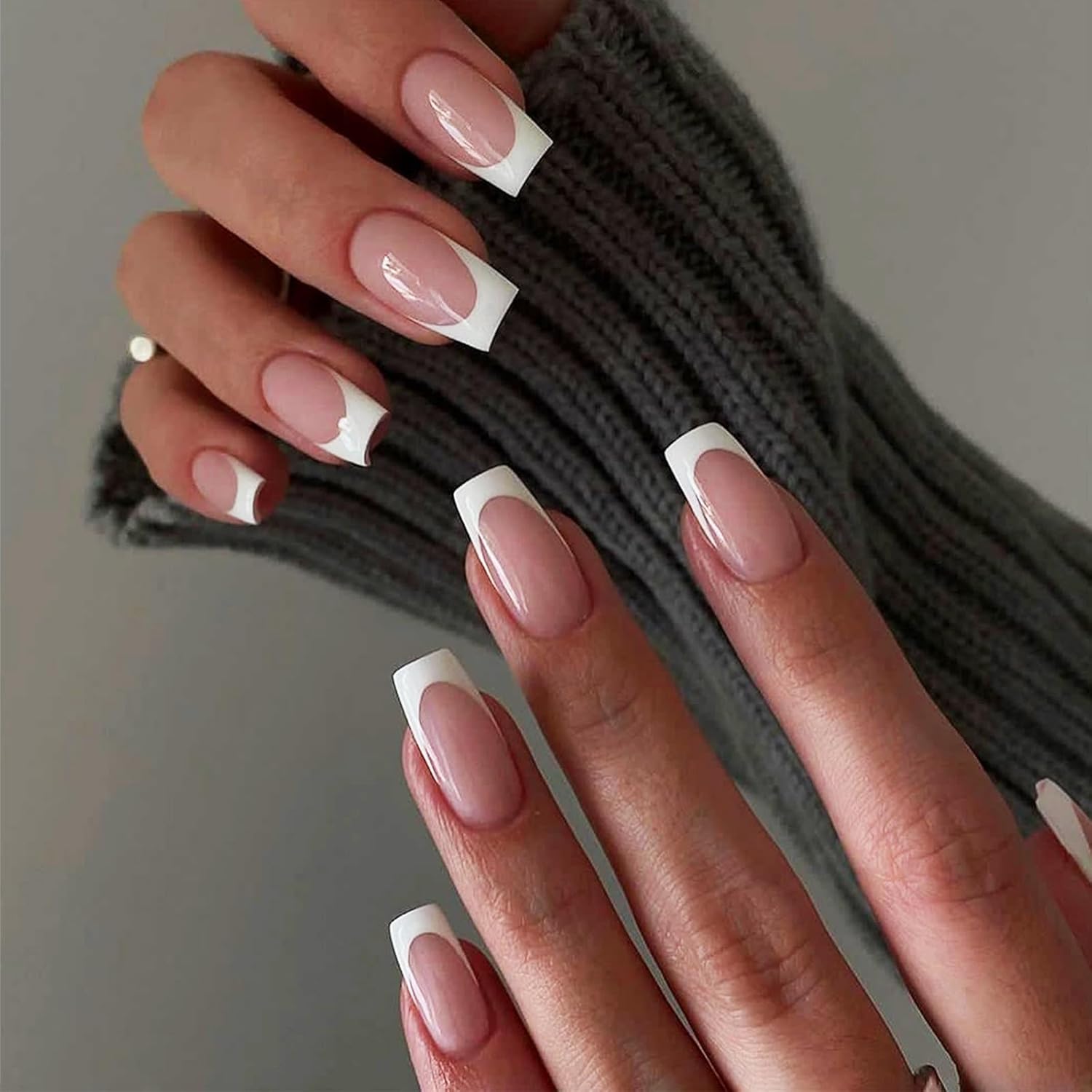 24Pcs White French Tips Press on Nails with Simple Design, Glossy Nude Medium-Short Square False Nails Gel Glue on Nails, French Manicure Art Acrylic Fake Nails Stick on Nails for Coquette Women Girls