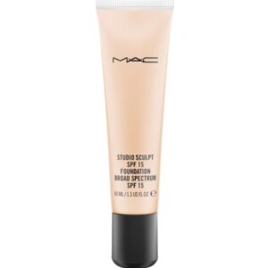 MAC Studio Sculpt SPF 15 Foundation 40ml / 1.3oz - NC15