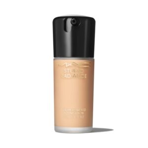 MAC Studio Radiance Serum Powered Foundation NW15