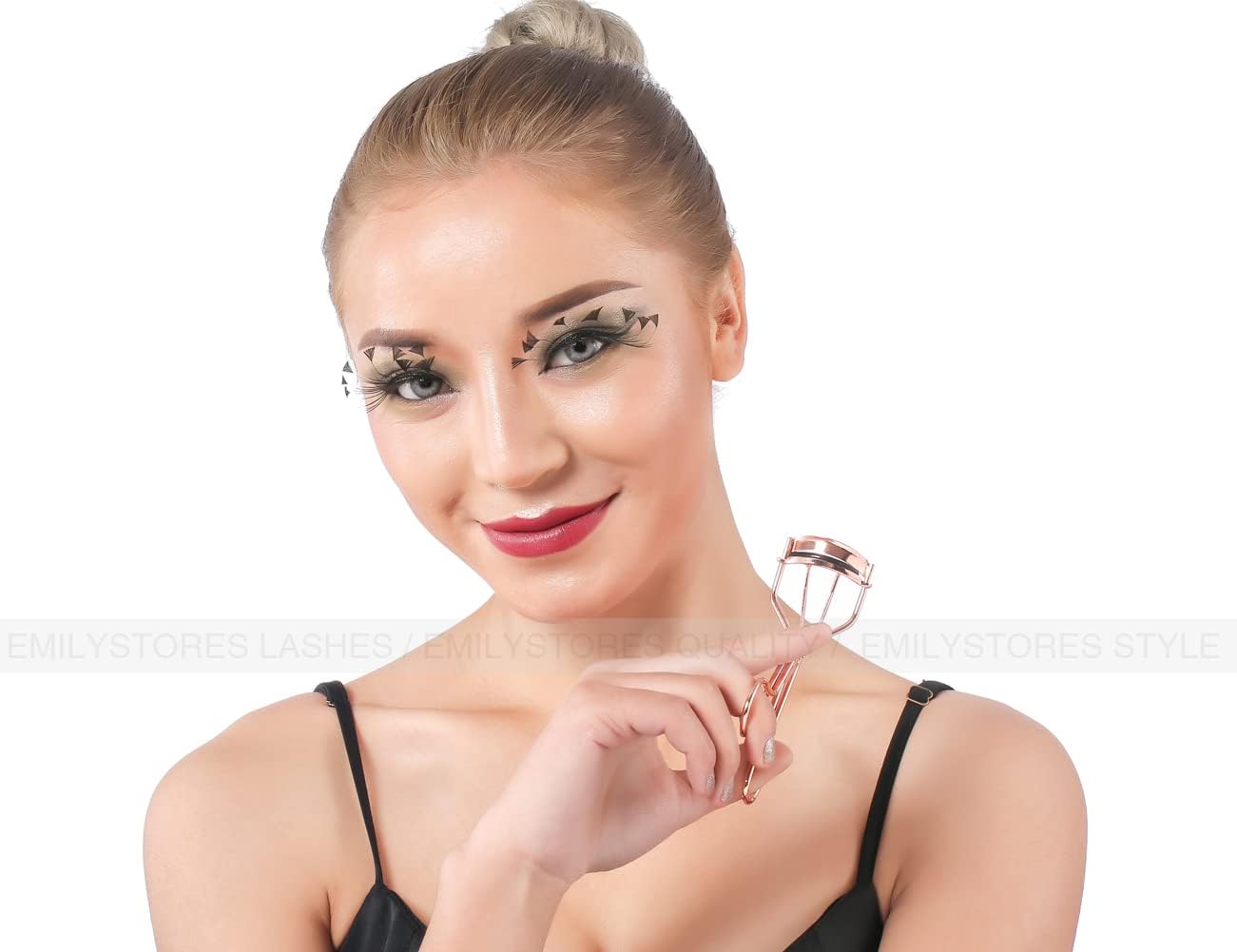 Professional Makeup Tool for Eyelashes with 2 Replacement Silicone Refill Pads Pinch Pain Free Metal Eyelash Curler 1PC, Golden Color - Image 4