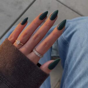 Dark Green Press on Nails Medium Stiletto Almond,KQueenest Pure Color Acrylic Nails Kit Reusable Fake Nails Christmas with Feature Protective UV Coating for Women Nail Art Manicure in 24PCS