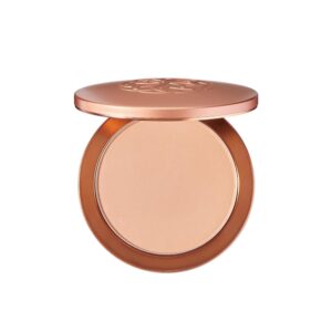 YENSA Super Serum Silk Powder Foundation - Matte Foundation Makeup to Blur and Smooth Pores - Provides a Radiant and More Even Skin Tone for a Natural, Healthy Glow - Medium 1 (0.35 oz)