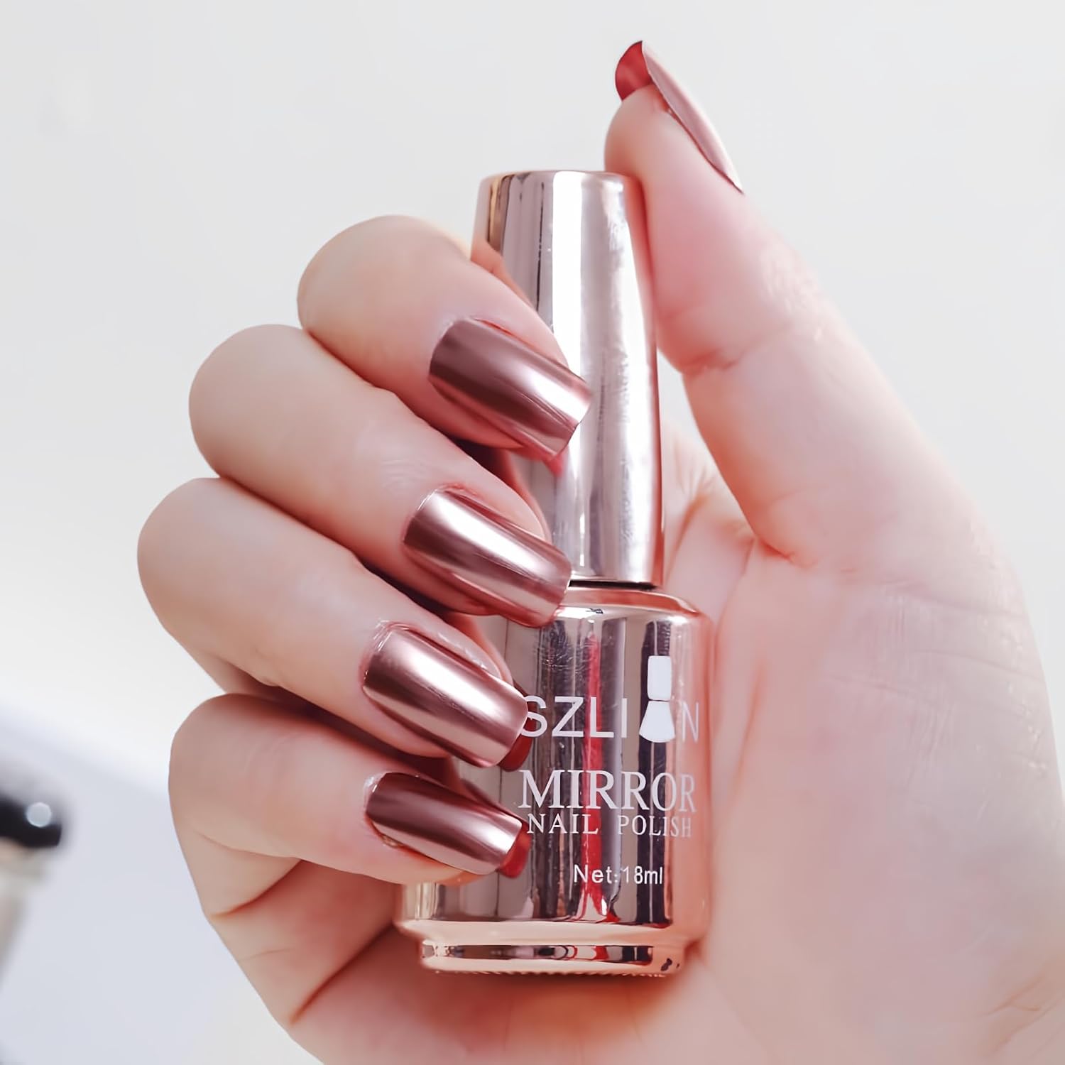 Champagne Gold Nail Polish Metallic Mirror Effect Metal Long-Lasting Quick Dry Nail Lacquers, Shiny Chrome DIY Manicure (2#, 18ml)
