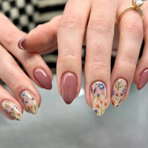 30Pcs Brown Press on Nails Short Almond - WLGDLH Autumn Fake Nails Glossy False Nails Press ons with Fresh Flower Design Full Cover Artificial Acrylic Nail Tips Cute Glue on Nails for Women Manicure