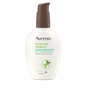 Aveeno Positively Radiant Clear Complexion Face Moisturizer, Acne Facial Moisturizer with Soy and Salicylic Acid for Oily Skin, Hypoallergenic Formula, Paraben-Free, Non-Comedogenic, Pump, 4 FL OZ