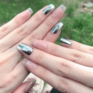 Medium Chrome Mirror Press on Square Nails - 24pcs Clear Acrylic Artificial Stick on Nails for Women