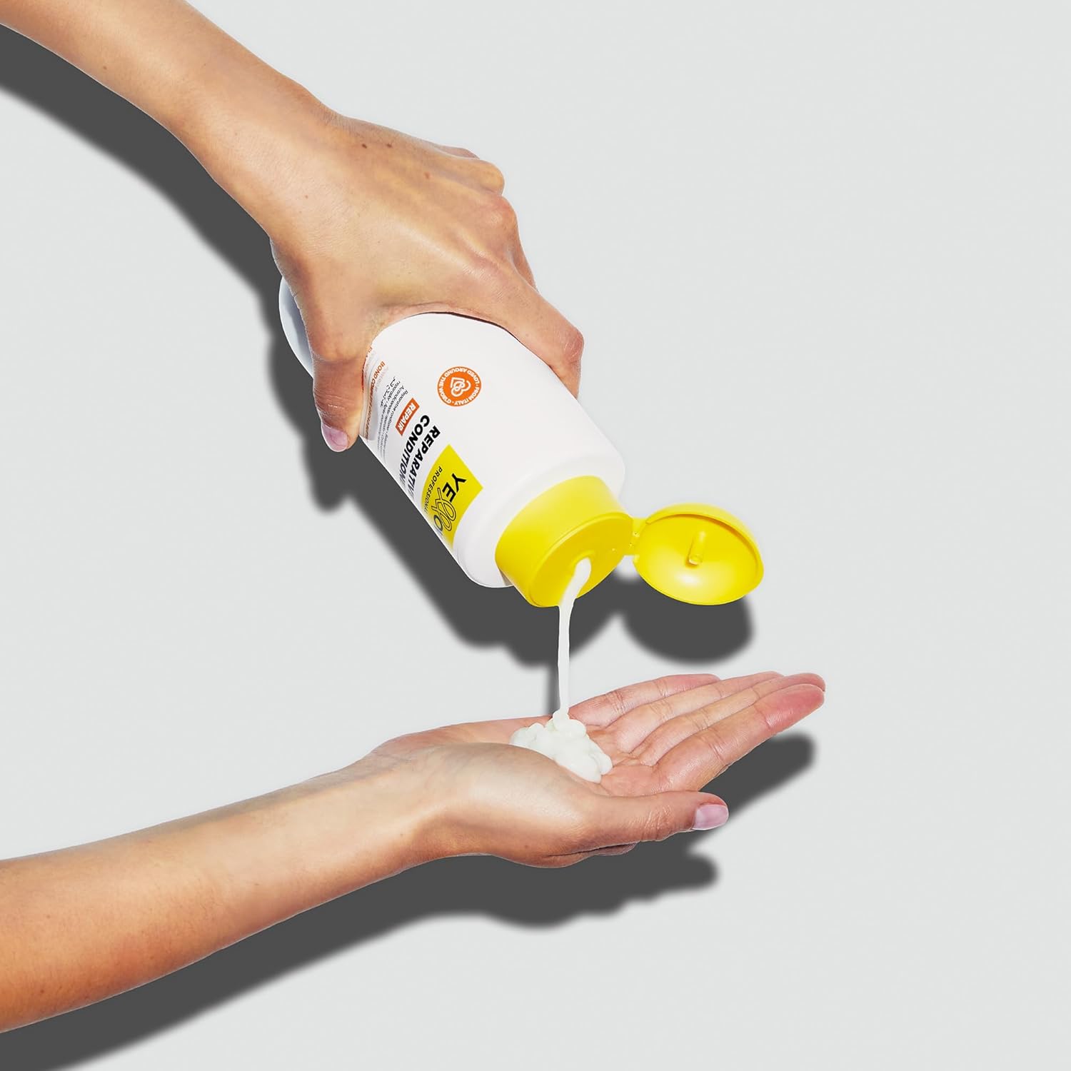 Alfaparf Milano Yellow Professional Bond Repair Conditioner for Damaged Hair - Reparative & Moisturizing Conditioner - Strengthens, Repairs, Protects, Hydrates Hair - Vegan (16.9 fl oz / 500ml) - Image 4