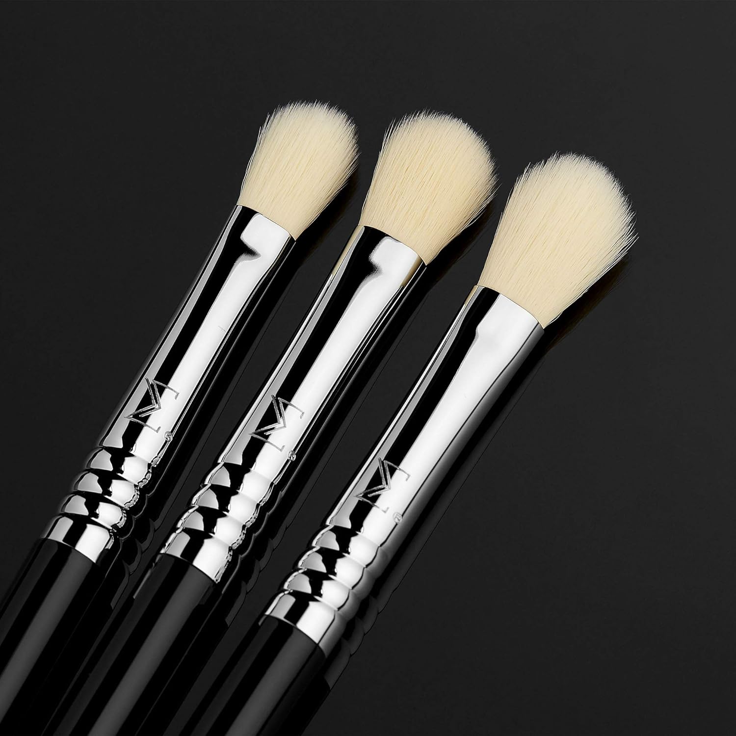 Sigma Beauty Deluxe Blending Brush Set – Professional Grade Eyeshadow Brush Set with 9 Full Size Blending Brushes Featuring Extra Soft Fibers for Precise, Controlled, & All-Over Eyeshadow Blending - Image 5
