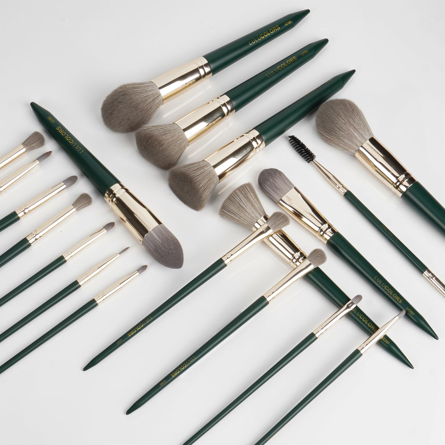 18-Piece Makeup Brush Set with Holder Case – Complete Makeup Brush Collection for Flawless Makeup Application -Soft Bristles (Green) - Image 5