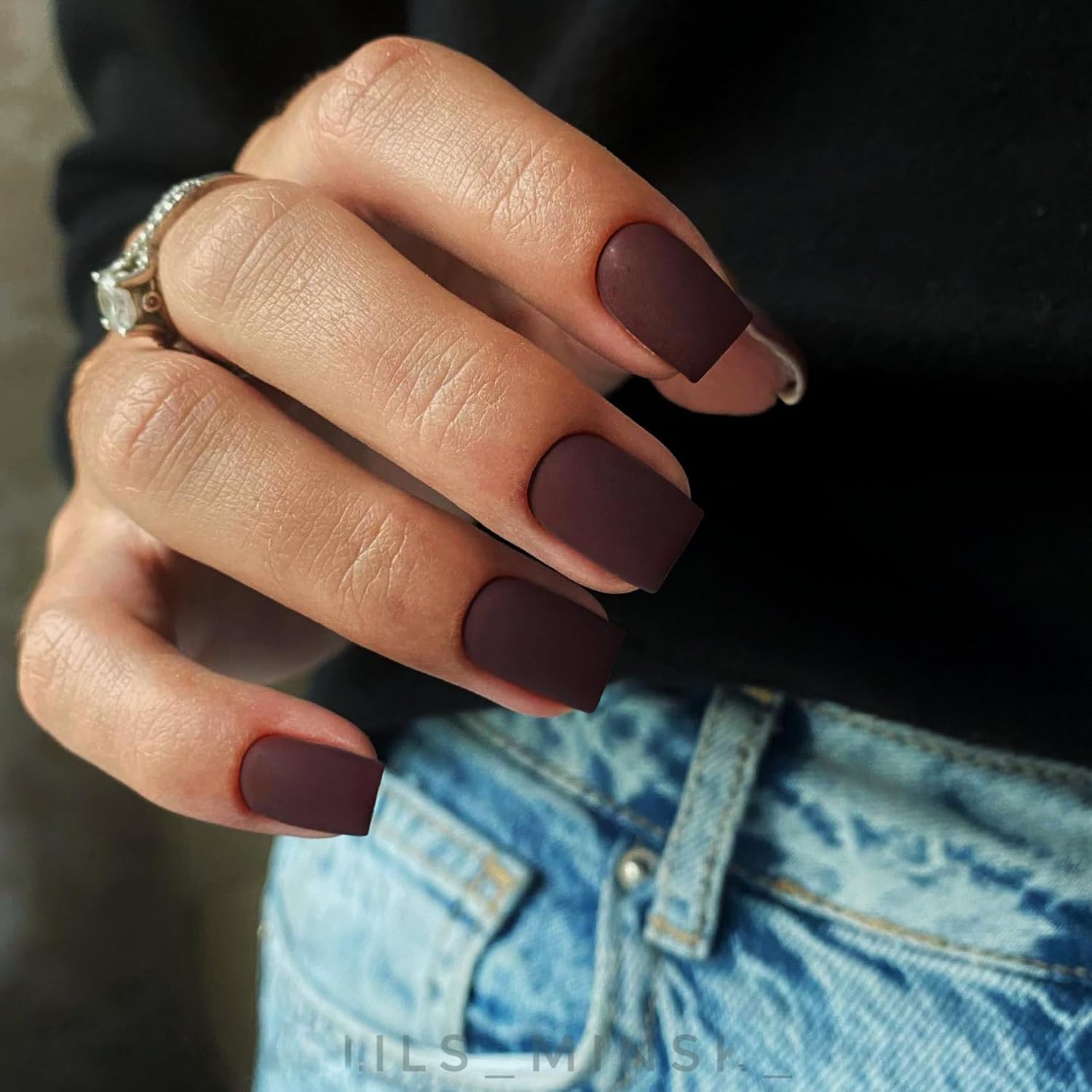 KQueenest Winter Matte Brown Maroon Press on Nails Short Square Acrylic Nails Press ons Natural Fake Nails Short Pure Color Short Glue on Nails Gel Stick on Nails for Women in 24 Pcs - Image 2
