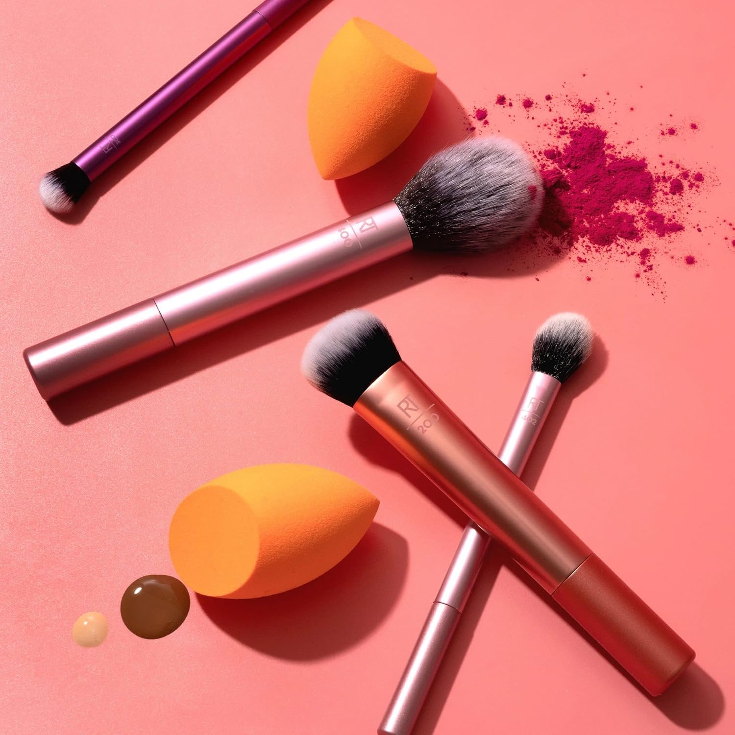 Everyday Essentials Makeup Brush Set, Includes 4 Brushes & Makeup Sponge, For Foundation, Blush, Bronzer, Contour, Eyeshadow, & Powder, Travel Gift Set, Cruelty-Free & Vegan - Image 2