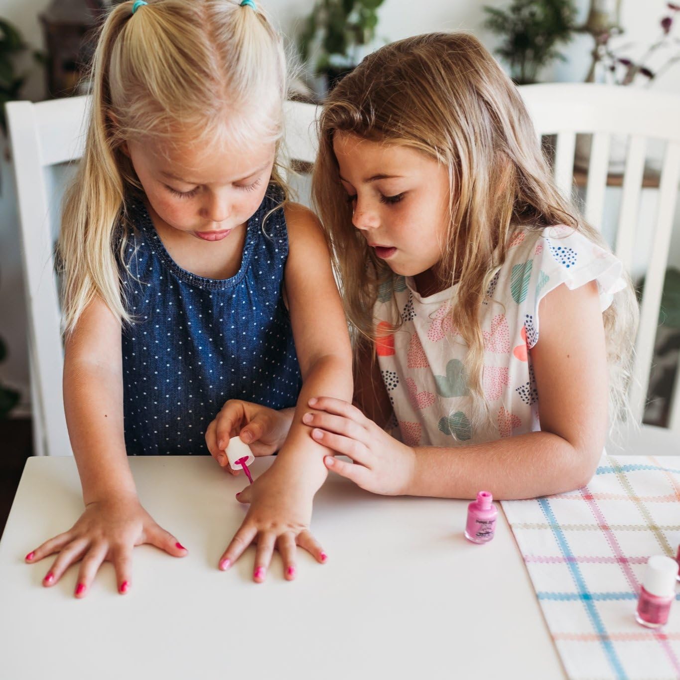 Piggy Paint | 100% Non-Toxic Girls Nail Polish | Safe, Cruelty-free, Vegan, & Low Odor for Kids | Cutie Fruity (4 Polish + Nail Art Gift Set) - Image 9