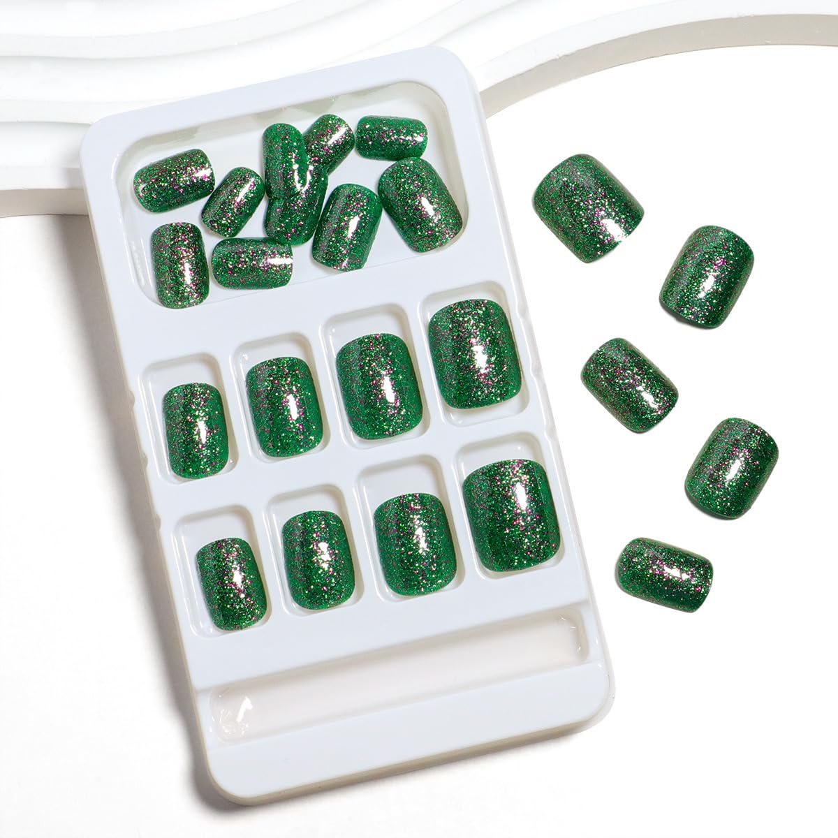 Green Glitter Press on Nails Short Square Fake Nails Christmas Glitter Acrylic Nails Artificial Glue on Nails Squoval False Nails Xmas Stick on Nails for Women Nails Decoration 24Pcs - Image 3
