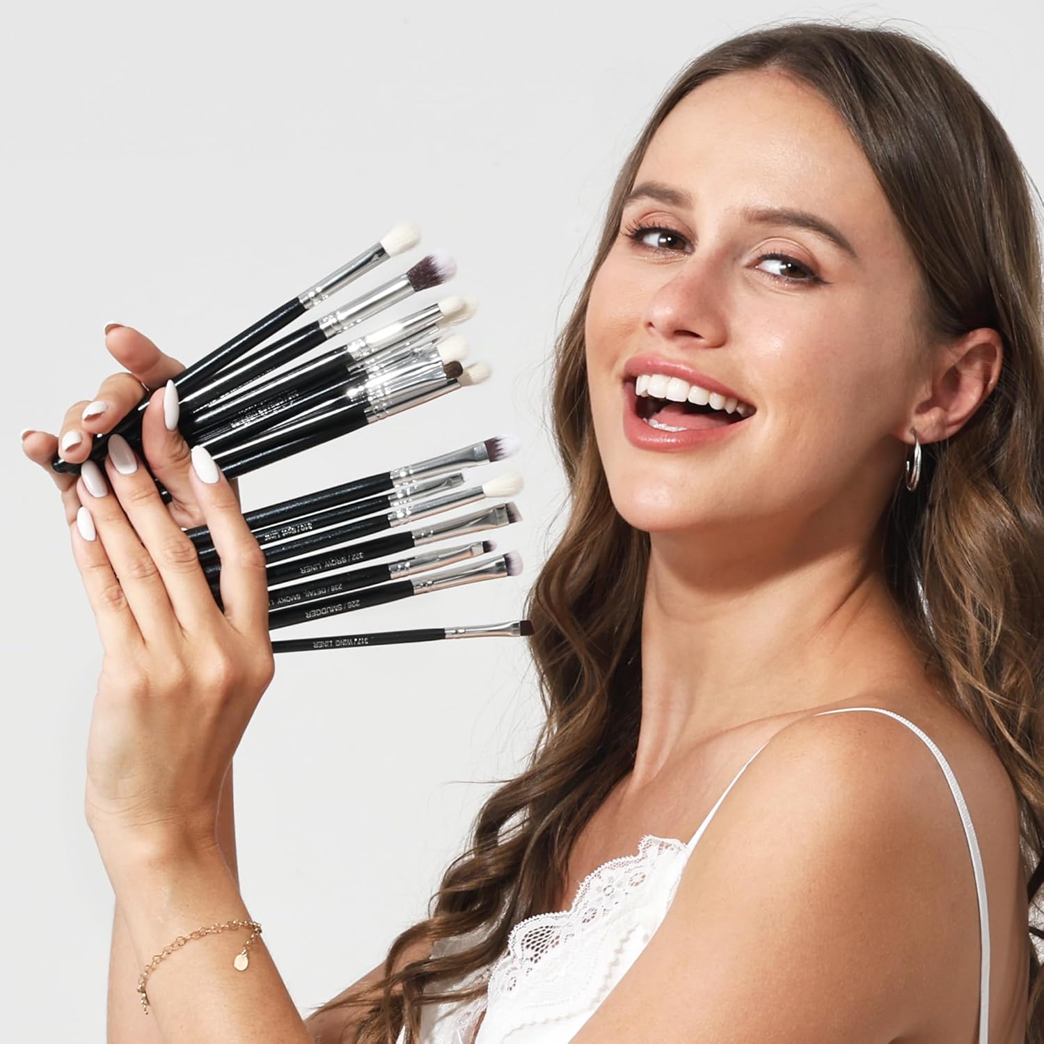 Bueart Design 15Pcs Pro Natural Hair Eyeshadow Makeup Brush Set kits for powder cream liquid eyeshadow blending, Luxury Professional Goat and Pony Hair Bristles Precision eyeshadow brushes - Image 3