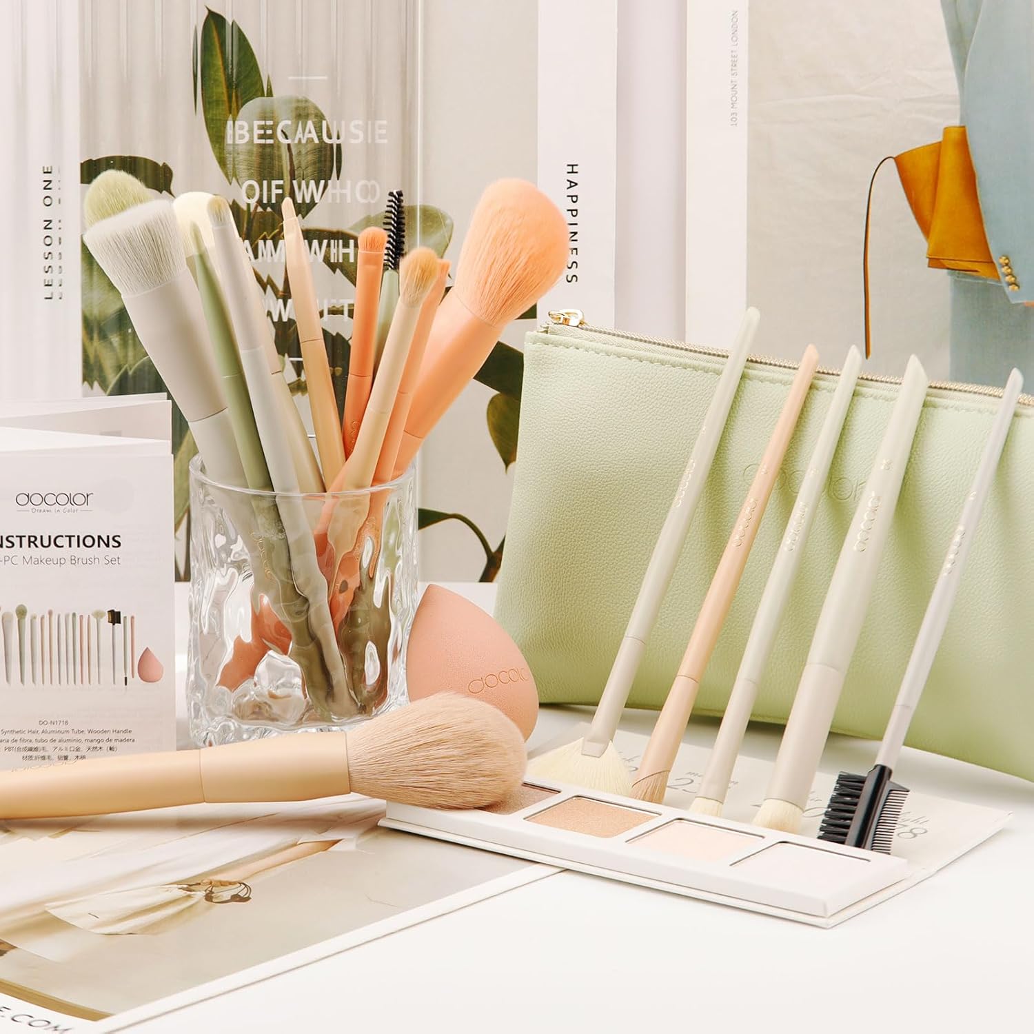 Docolor Makeup Brushes 17 Pcs with Makeup Bag and Makeup Sponge and Brush Protector Morandi Makeup Brush Set Premium Synthetic hair makeup brush Wooden handle Gift Box - Image 9
