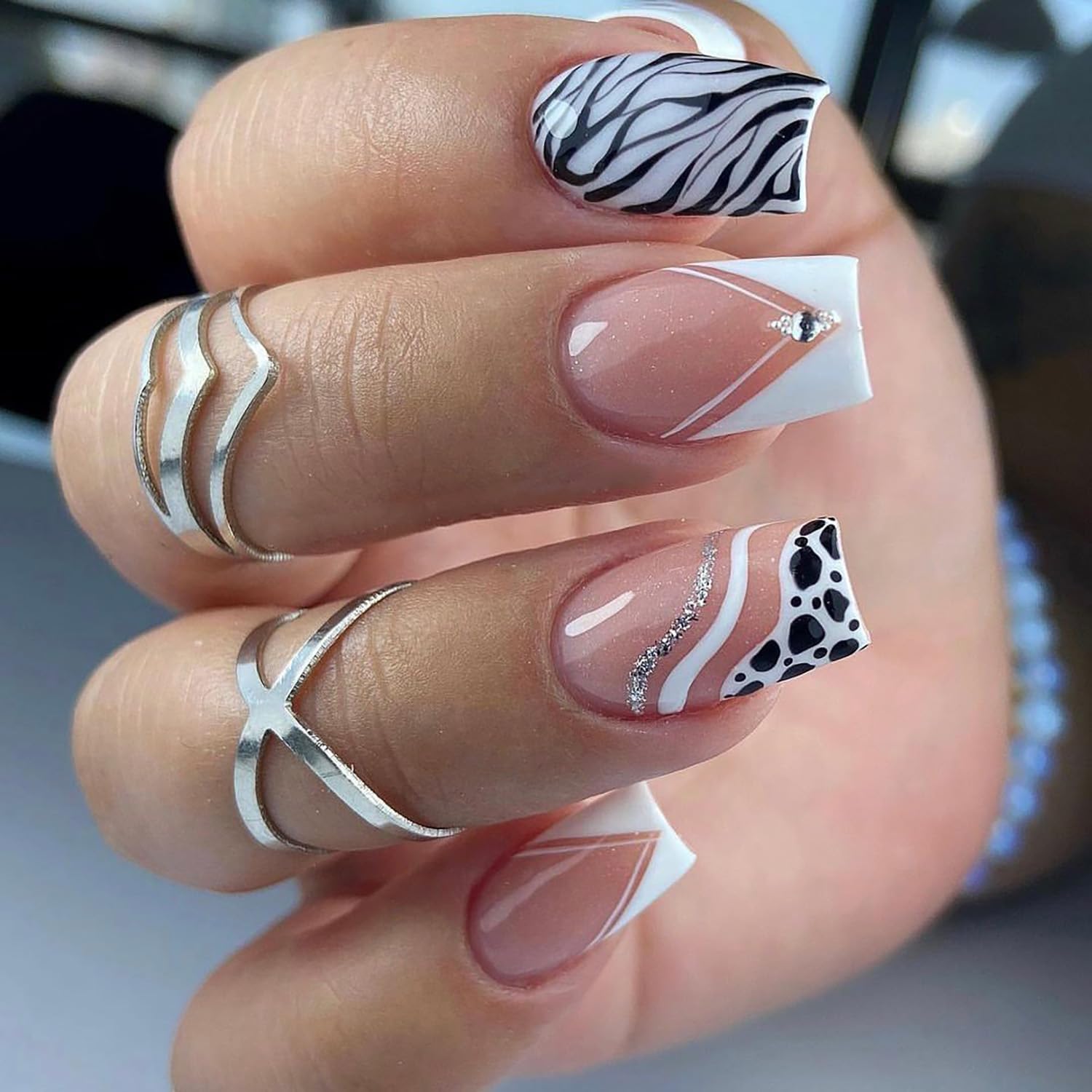 Press on Nails French 24Pcs Glossy Full Cover Medium Artificial Square False Nails with Cow Print Designs Glue Stick on Fingernails with Charm for Women Coffin Acrylic Fake Nails Sets