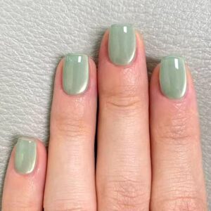 Short Square Press on Nails Fresh Mint Green Cat Eye Fake Nails Pale Green Acrylic False Nails Press ons Glossy Artificial Stick on Nail for Women Girls 24Pcs