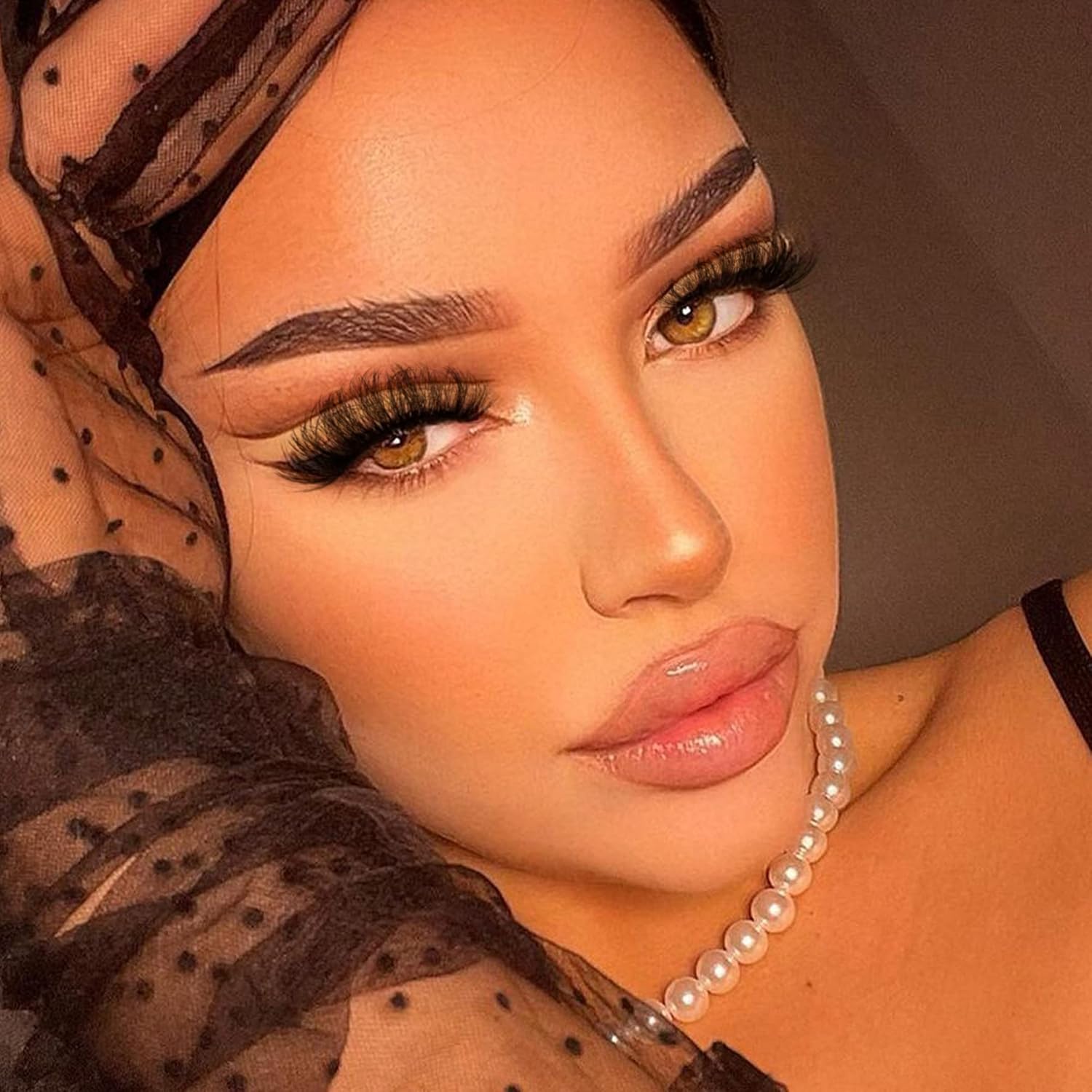 Fluttery False Eyelashes Natural Looking Faux Mink Lashes C Curl Fluffy Fake Eyelashes 18mm Round Shaped Eye Lashes that Look Like Extensions by Focipeysa - Image 2