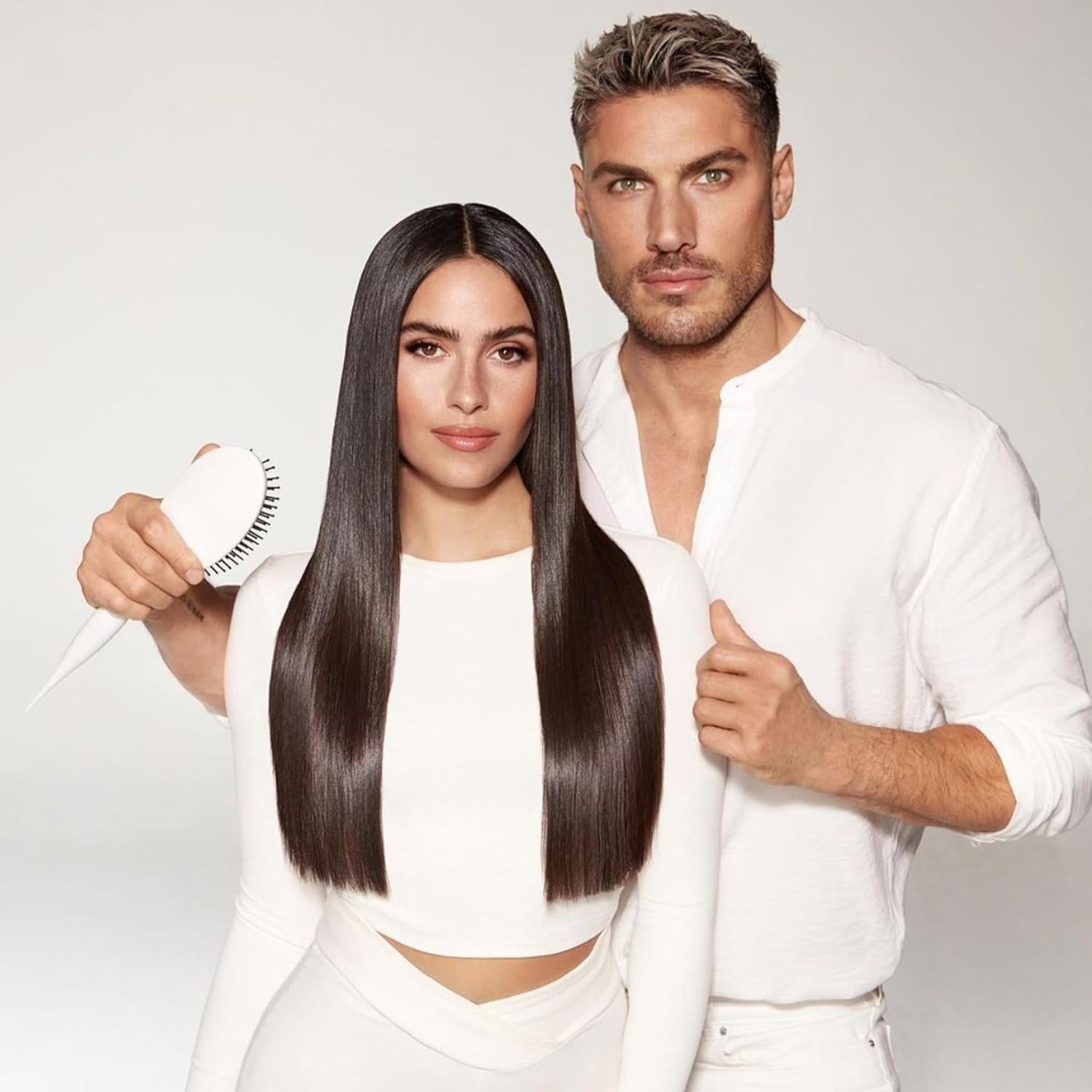 COLOR WOW Dream Coat Supernatural Spray – Keep Your Hair Frizz-Free and Shiny No Matter the Weather with Award-Winning Anti-Humidity Treatment - Image 9