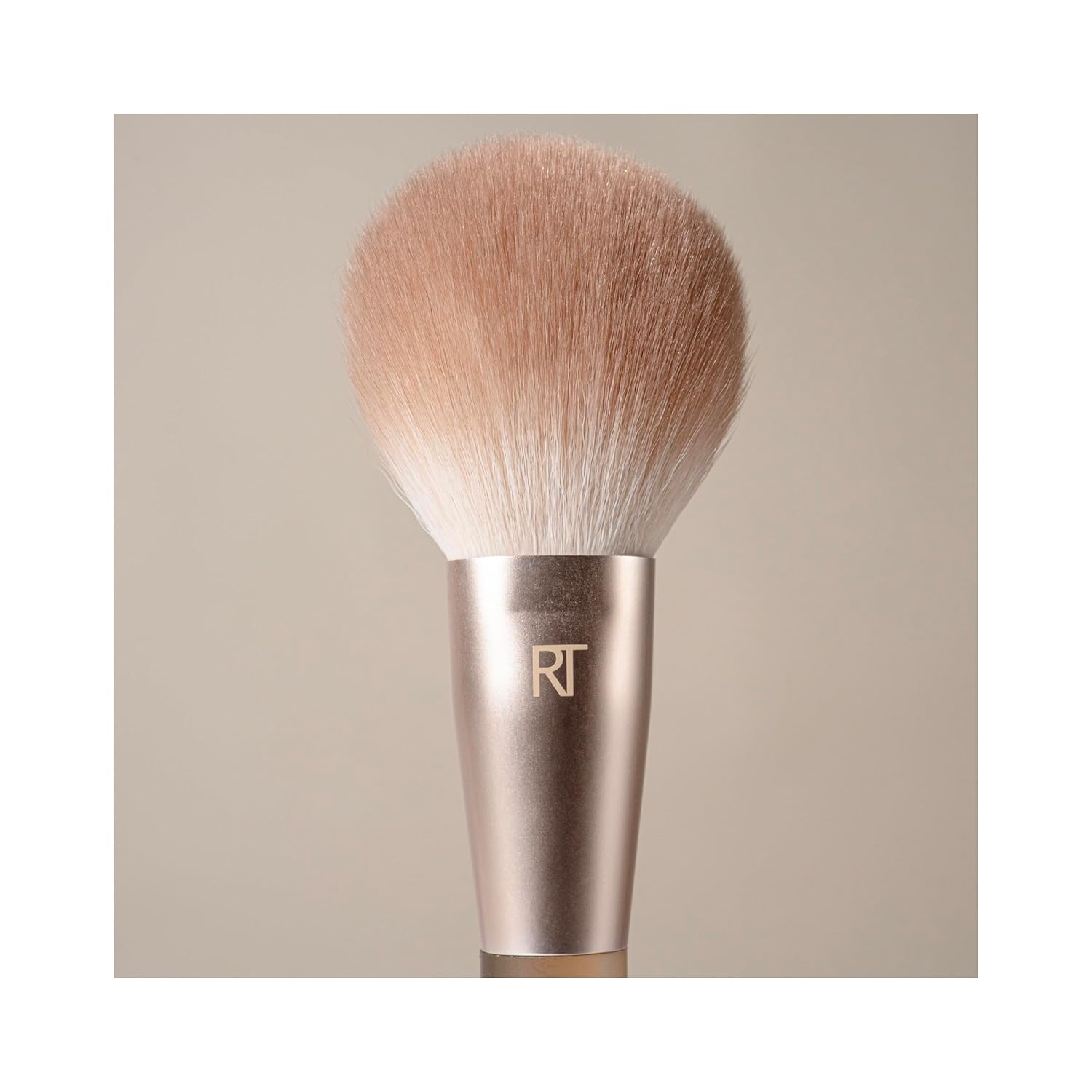 Hazy Finish Powder Brush by Real Techniques - Image 3