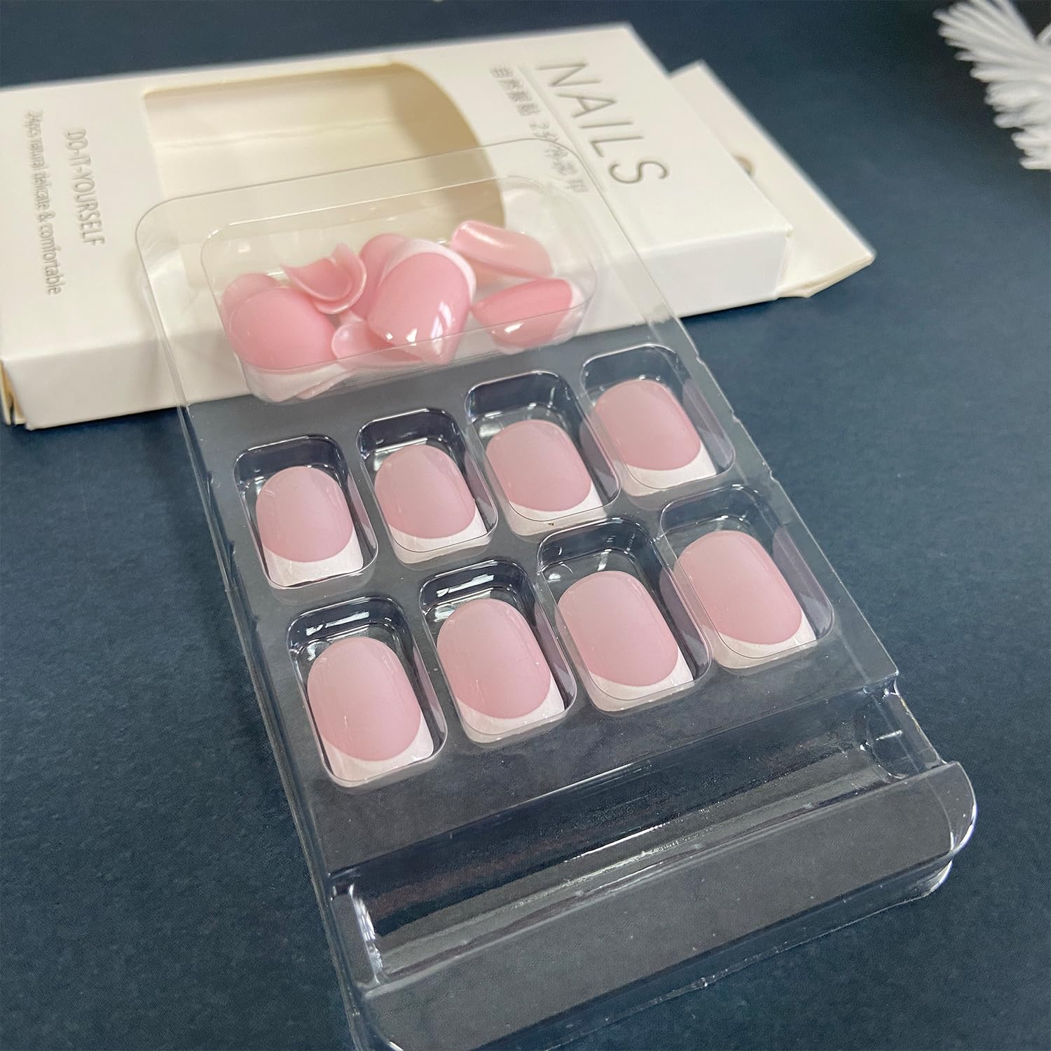 White French Tip Press on Nails Short Square Fake Nails Glossy Pink False Nails with Glue on Nails Reusable Full Cover Stick on Nails Acrylic Artificial Nails for Women DIY Nails Art Decoration - Image 4