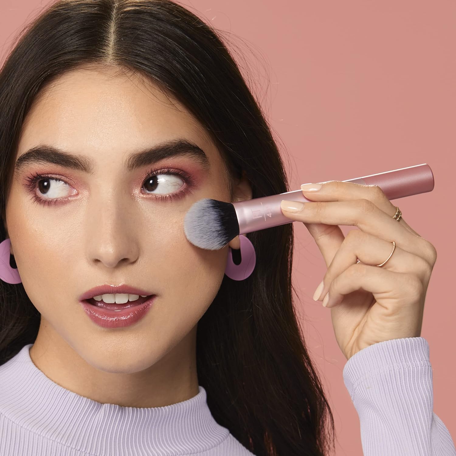 Real Techniques Tapered Cheek Makeup Brush, For Blush, Highlighter, Loose, Or Pressed Powder, Blush Brush With Synthetic Bristles, Precise Makeup Application, Aluminum Handle, Cruelty Free, 1 Count - Image 4