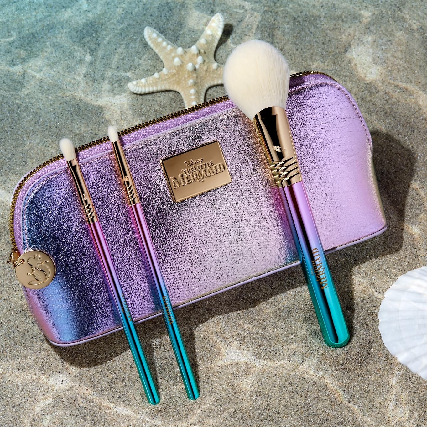 Sigma Beauty The Little Mermaid Makeup Brush Set - Face and Eye Shadow Brushes - Hypoallergenic Blending + Beauty Bag - Image 4