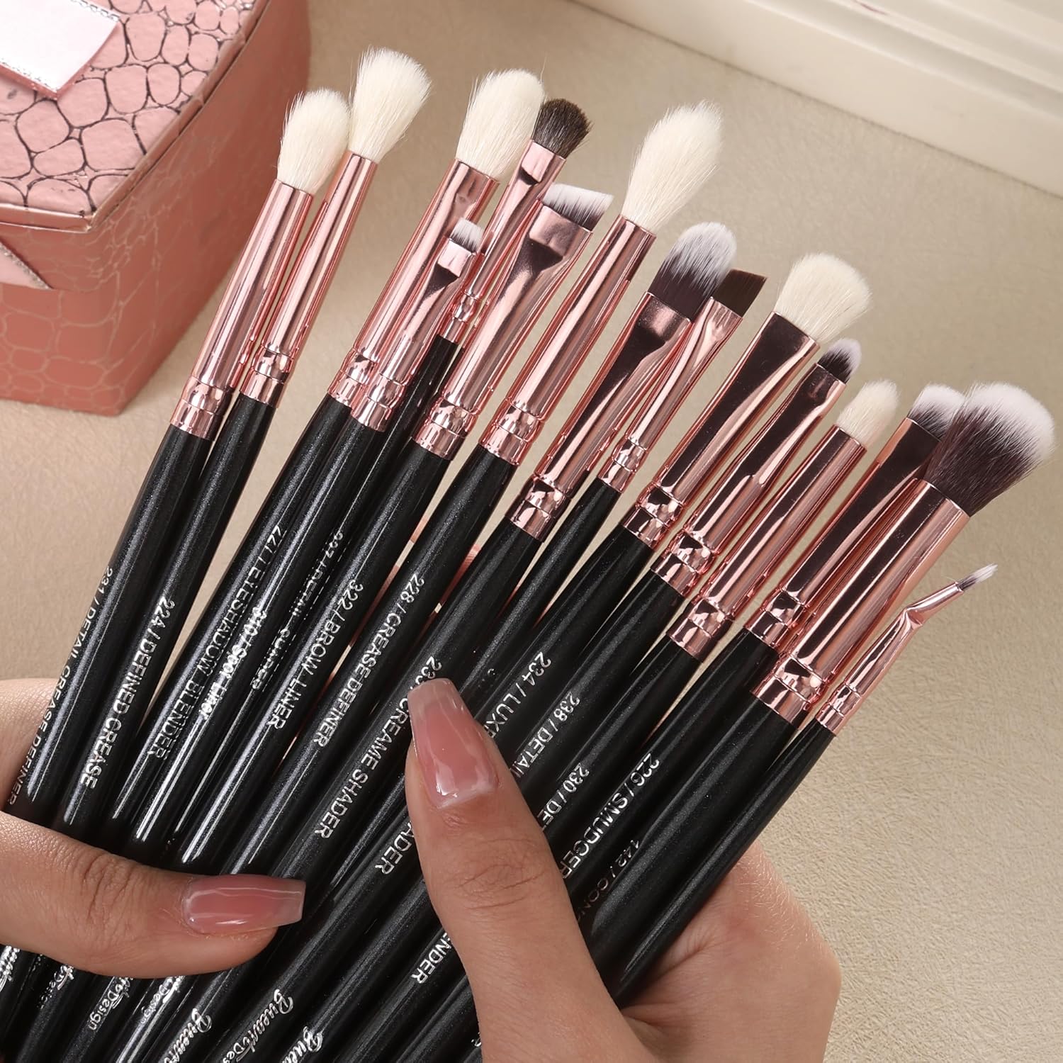 Bueart Design 15Pcs Professional grade Eye Makeup Brushes Set with Real Natural Goat Pony hair,Premium Soft Synthetic Eye shadow brush kit for Eyeshadow Concealer Crease blending Eyebrow, Eyeliner - Image 3