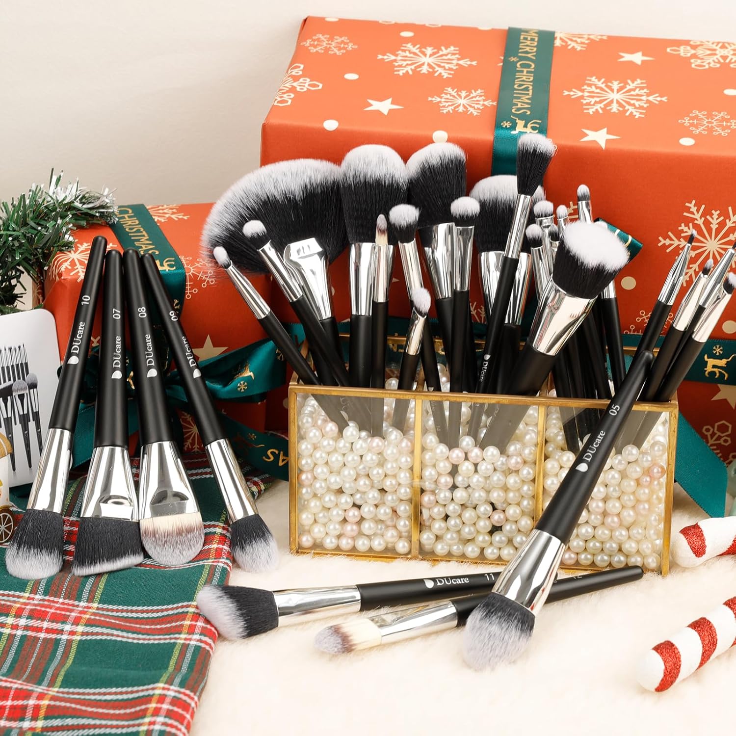 DUcare Makeup Brushes Professional 32Pcs Make up Brushes Set Premium Christmas Gift Synthetic Kabuki Foundation Blending Brush Face Powder Blush Concealers Eye Shadows - Image 2