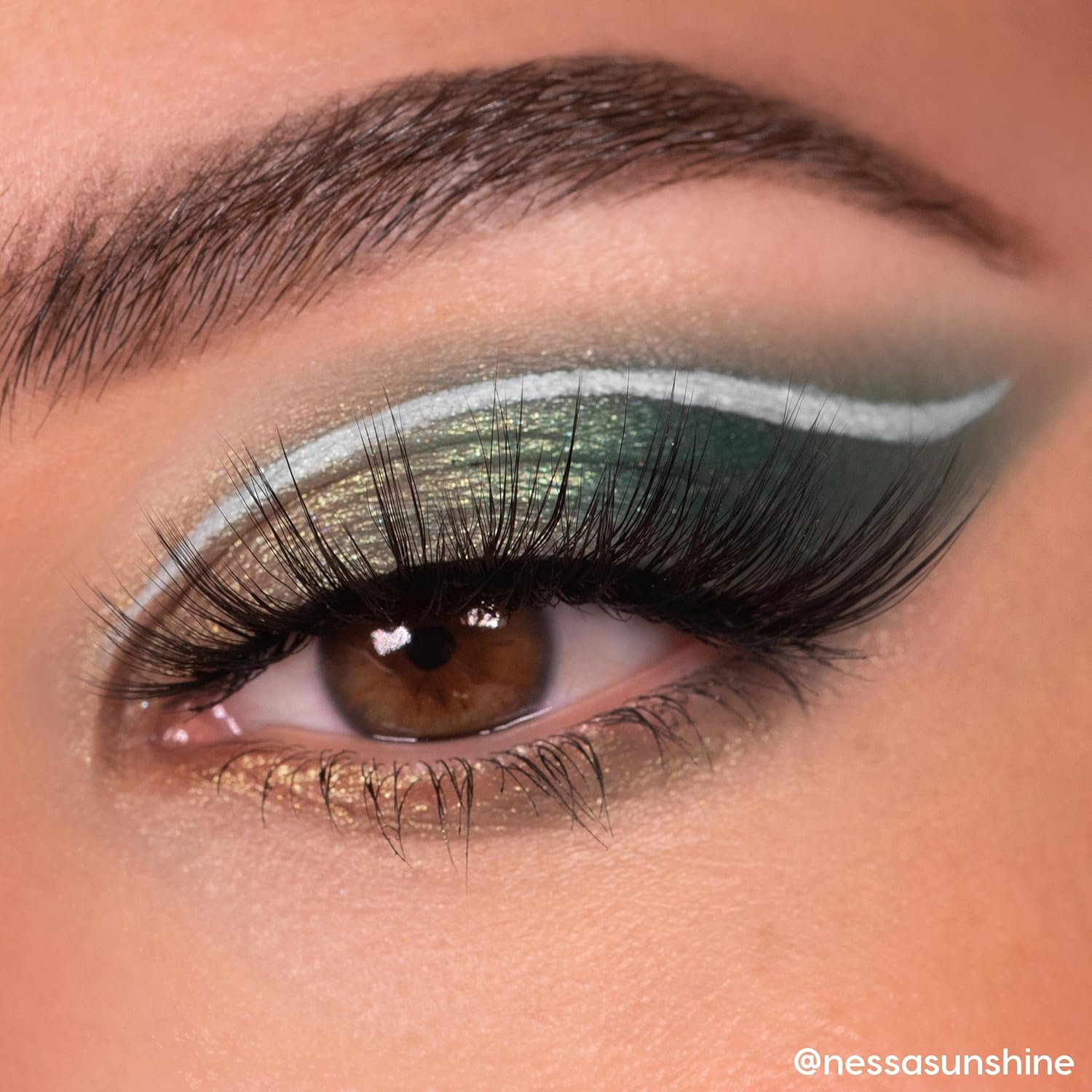 ColourPop Just My Luck Green Eyeshadow Palette - Green & Neutral Eyeshadow Palette with Matte & Metallic Finishes - High-Pigment Eye Makeup with a Long-Wearing Formula (0.3 oz) - Image 7