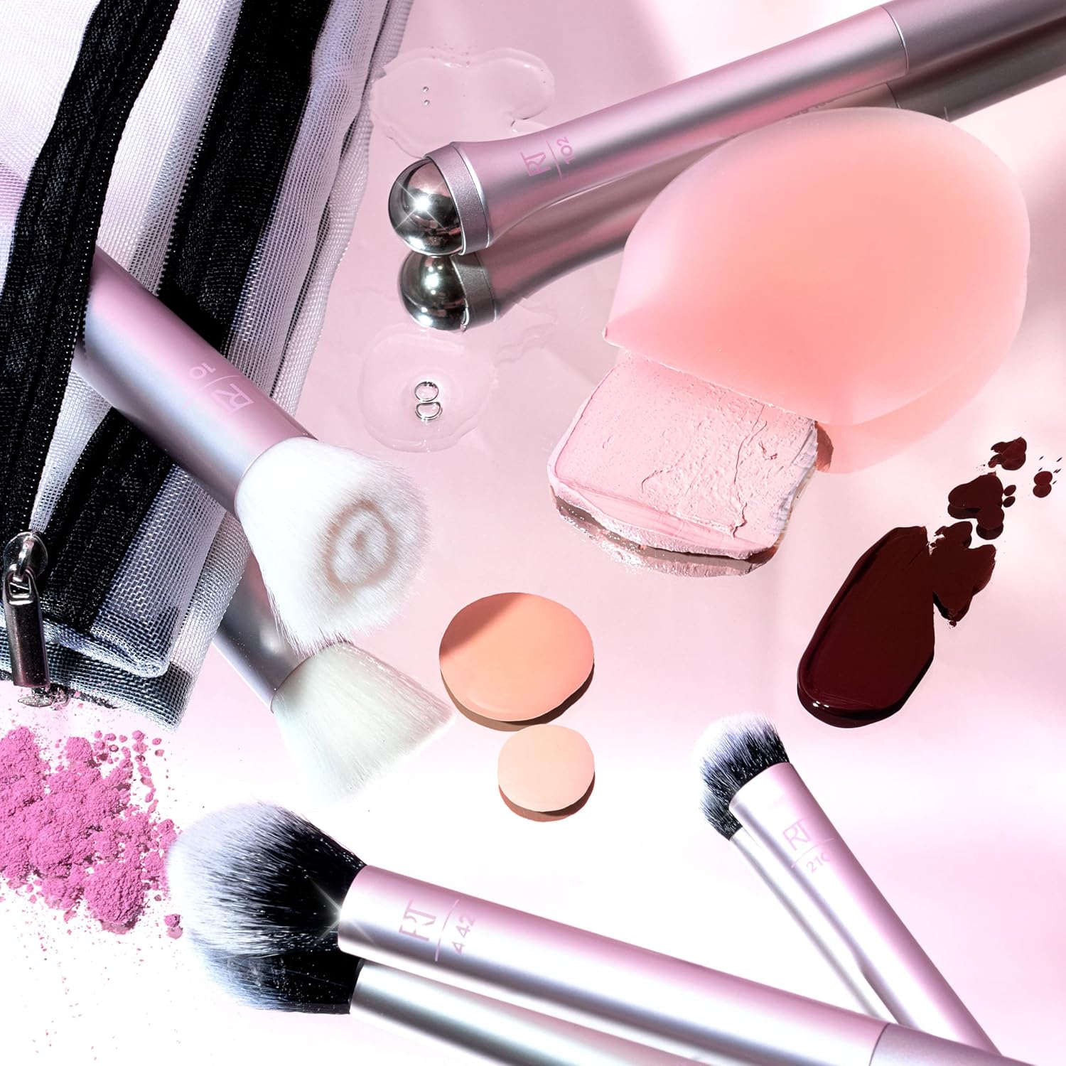 Real Techniques Limited Edition Me Time Makeup Brush and Skin Care, 6 Piece Valentine’s Day Gift Set, Perfect For Wife, Spouse, Girlfriend, Significant Other, or Daughter - Image 6