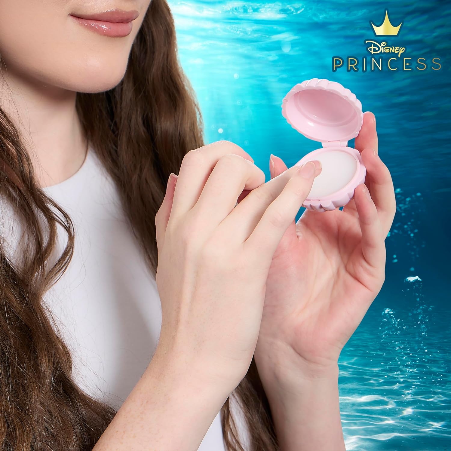 Disney Belle Maison Cosmetic Makeup Set, Makeup Essential, Princess Ariel - Includes 5pc Makeup Brush, 4pc Lip Gloss, 4pc Lip Balm - Image 6