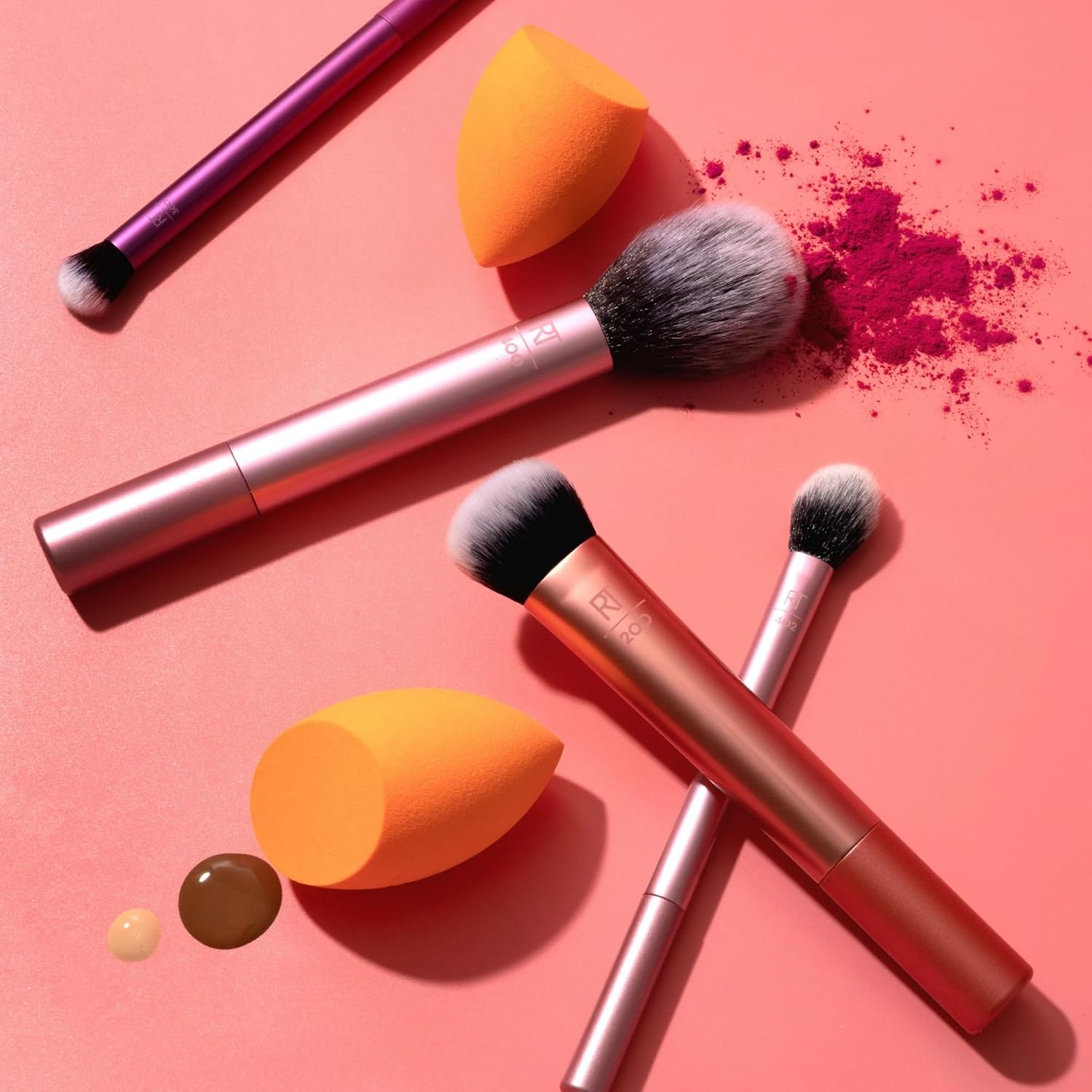 Real Techniques 6 Piece Everyday Essentials Makeup Brush Set, Includes 4 Brushes & 2 Makeup Sponges, For Foundation, Blush, Bronzer, Contour, Eyeshadow, & Powder, Travel Gift Set, Cruelty-Free & Vegan - Image 15