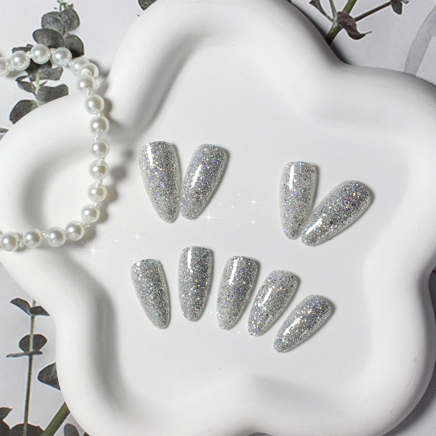 White Silver Glitter Press on Nails Almond Shaped Sparkle Medium Almond Nails Press on Acrylic Nails Fake Nails for Women, Glue on Nails Medium Length with Bling Glam Designs Stiletto False Nails - Image 5