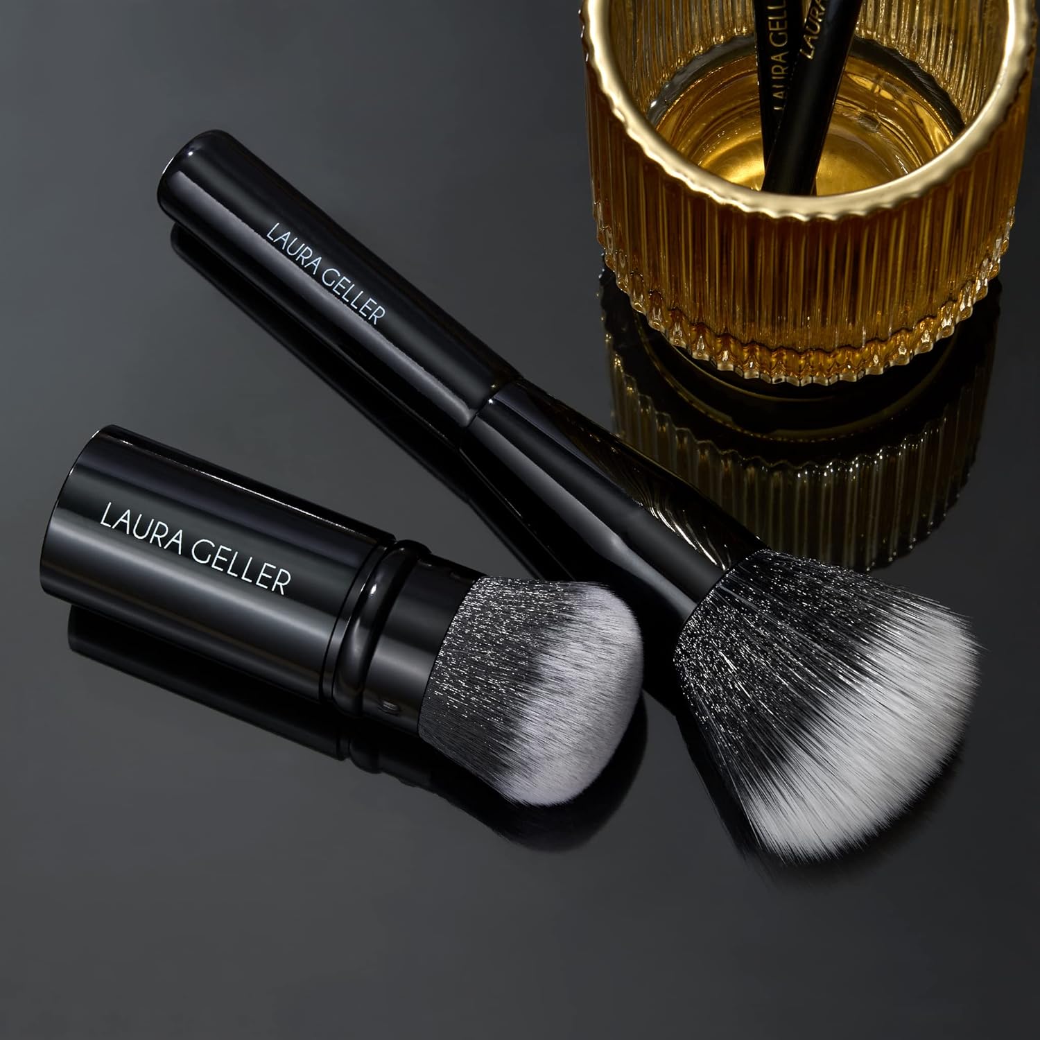 LAURA GELLER NEW YORK Blending Beauties Two-Piece Makeup Brush Gift Set for Powders and Foundation - Image 3