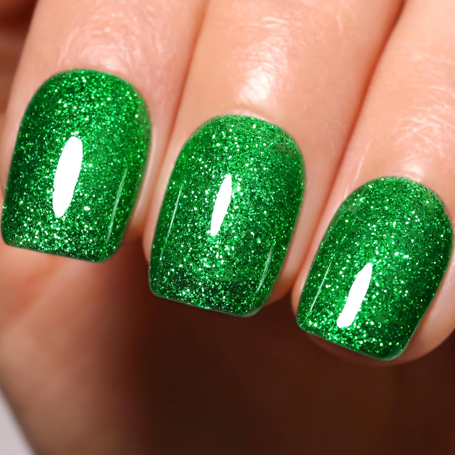Glitter Green Gel Nail Polish, 16ml Sparkly Christmas Green Soak Off UV/LED Gel Polish Manicure Salon DIY at Home 1 Pcs