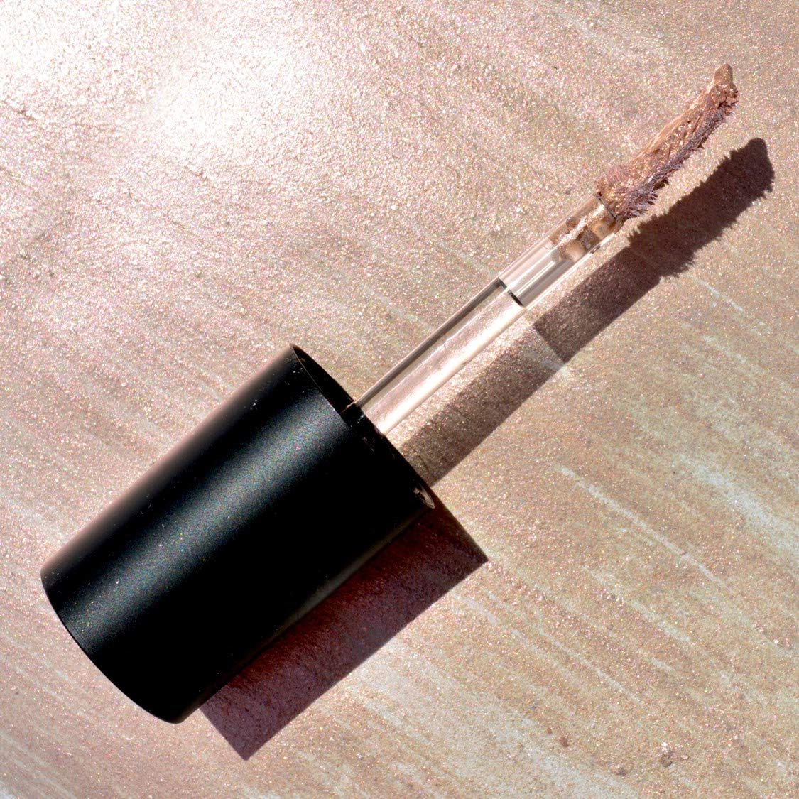 Palladio Liquid Eyeshadow, creamy shimmery formula that instantly adheres to the eyelid with flexible applicator wand for over 8 hours of smudge and crease-proof wear (Pink Pearl) - Image 3