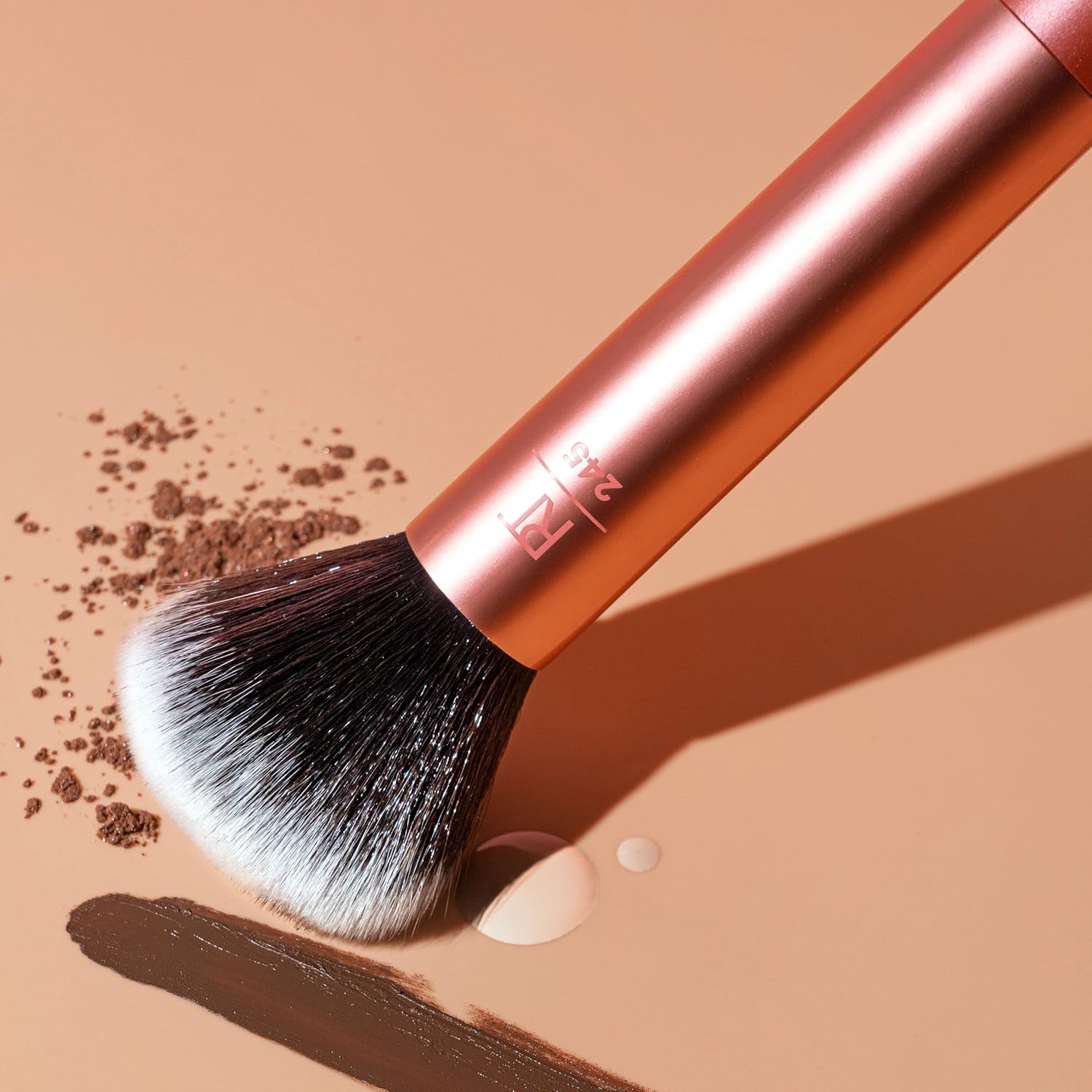 Real Techniques Everything Face Makeup Brush, Flawless Finish, Streak Free Makeup Application, For Foundation, & Powder Makeup Application, Fluffy Face Brush, Cruelty Free, 1 Count Orange - Image 6