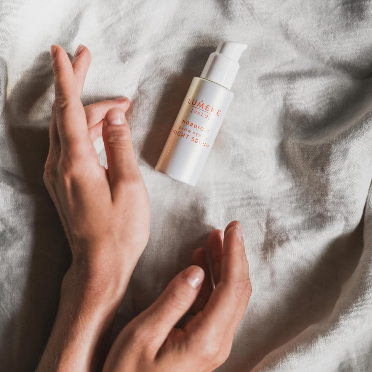 Lumene Nordic-C Skin Glow Renew Night Serum - Overnight Face Exfoliant + Hydrating Serum - Naturally Peeling AHA + Gentle PHA Combined with Face Brightening Vitamin C (1oz) - Image 8